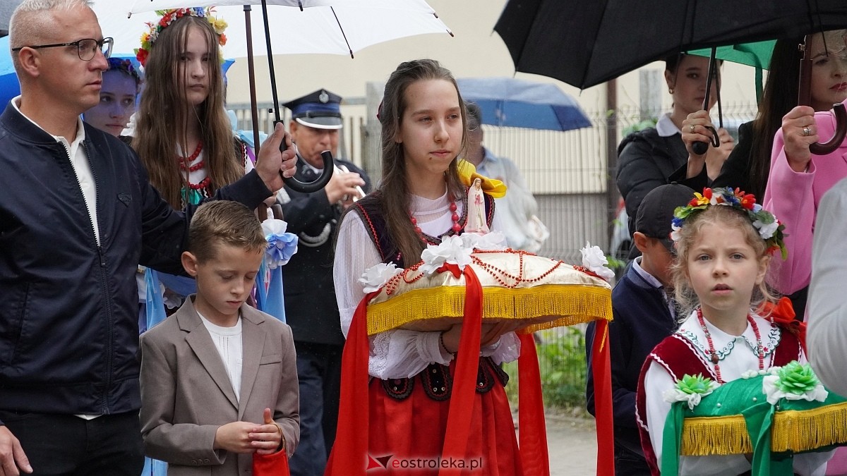 Procesja Bożego Ciała w kościele farnym [04.06.2026] - zdjęcie #101 - eOstroleka.pl