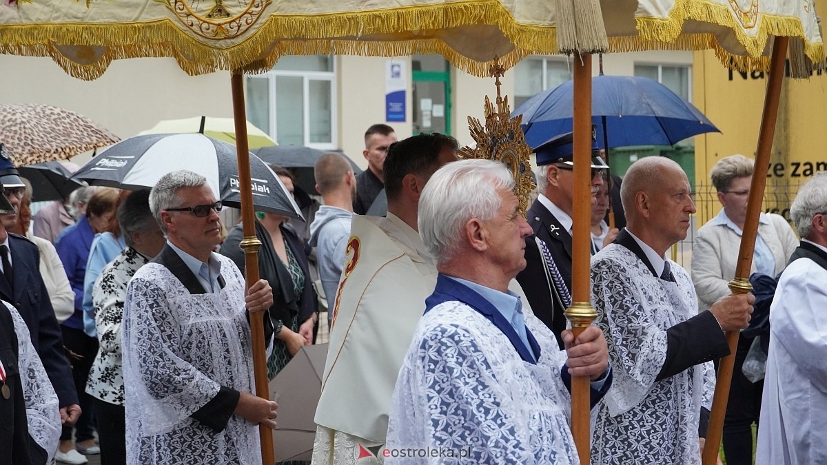 Procesja Bożego Ciała w kościele farnym [04.06.2026] - zdjęcie #82 - eOstroleka.pl
