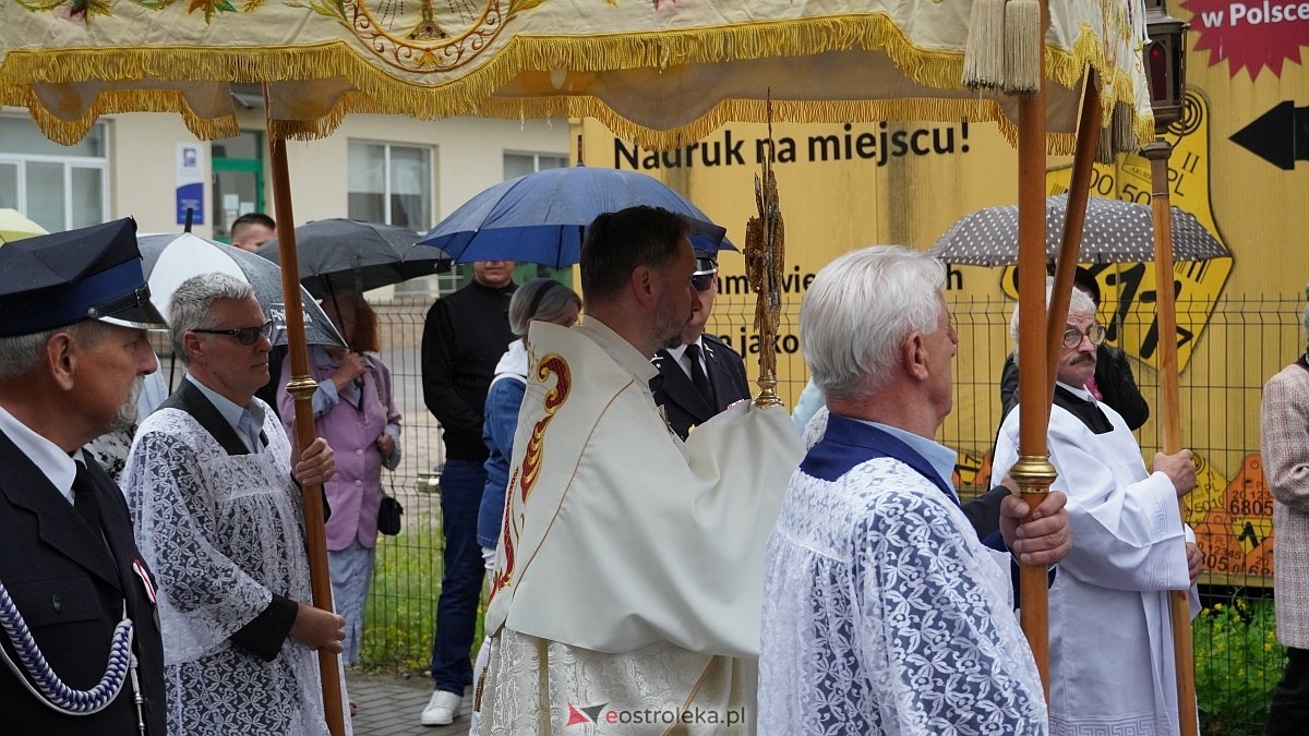 Procesja Bożego Ciała w kościele farnym [04.06.2026] - zdjęcie #80 - eOstroleka.pl