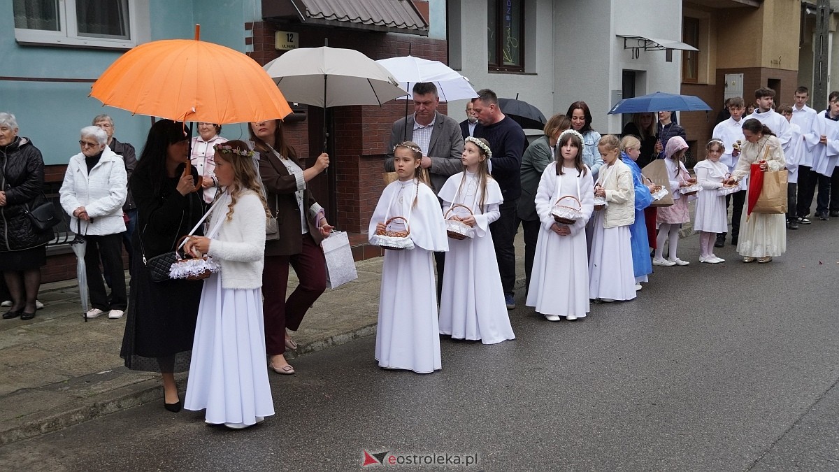 Procesja Bożego Ciała w kościele farnym [04.06.2026] - zdjęcie #76 - eOstroleka.pl