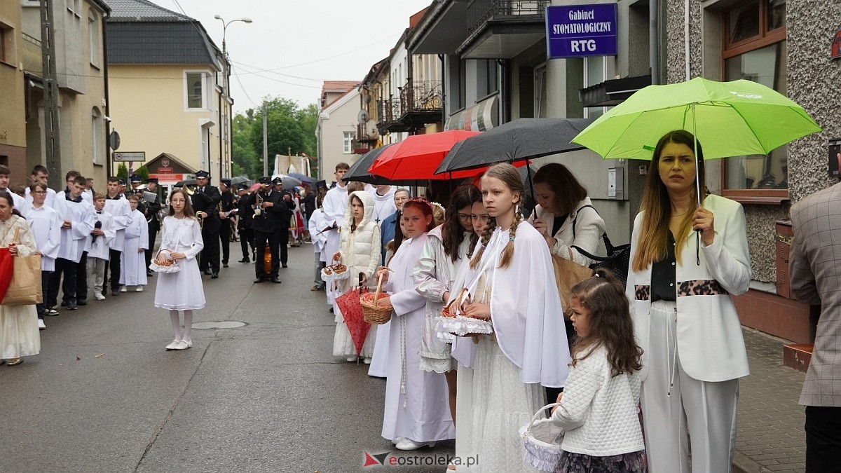 Procesja Bożego Ciała w kościele farnym [04.06.2026] - zdjęcie #74 - eOstroleka.pl