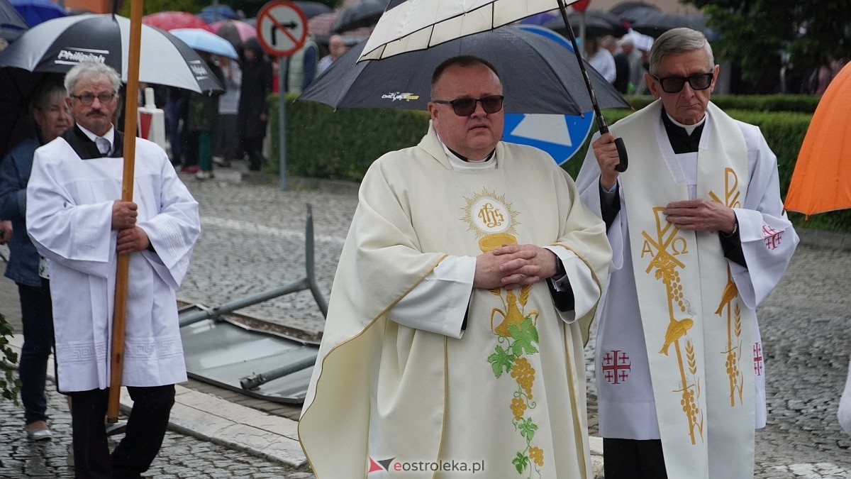 Procesja Bożego Ciała w kościele farnym [04.06.2026] - zdjęcie #55 - eOstroleka.pl