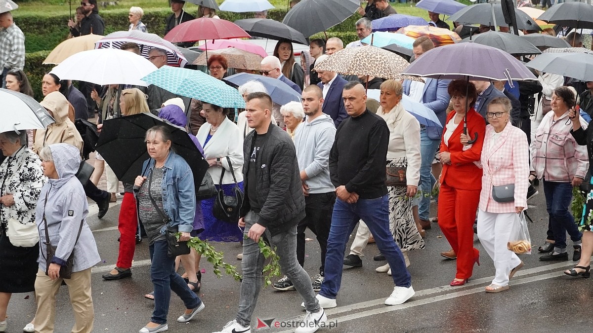Procesja Bożego Ciała w kościele farnym [04.06.2026] - zdjęcie #44 - eOstroleka.pl
