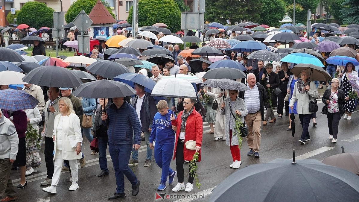 Procesja Bożego Ciała w kościele farnym [04.06.2026] - zdjęcie #36 - eOstroleka.pl