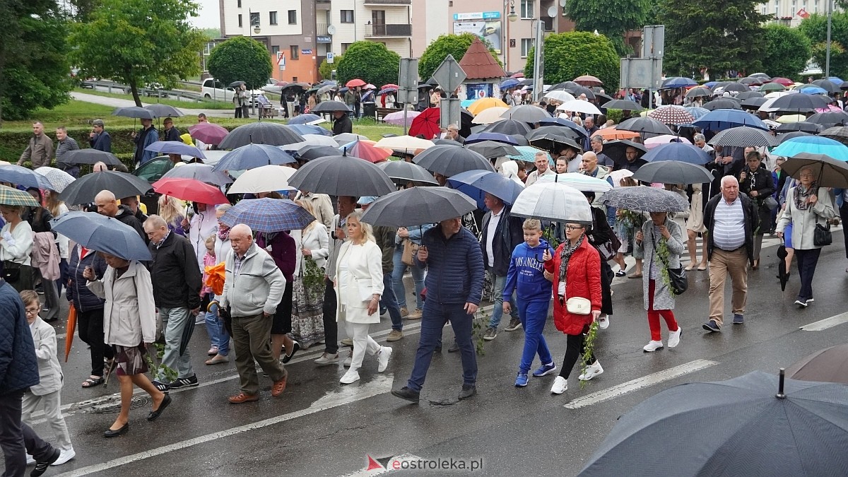 Procesja Bożego Ciała w kościele farnym [04.06.2026] - zdjęcie #35 - eOstroleka.pl