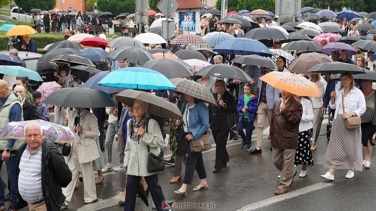 Procesja Bożego Ciała w kościele farnym [04.06.2026] - zdjęcie #30 - eOstroleka.pl