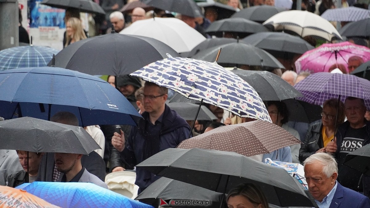 Procesja Bożego Ciała w kościele farnym [04.06.2026] - zdjęcie #28 - eOstroleka.pl