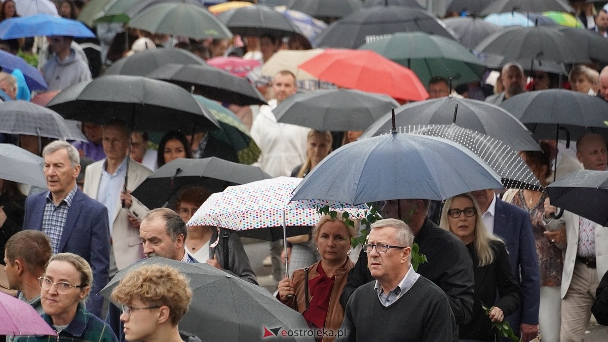 Procesja Bożego Ciała w kościele farnym [04.06.2026] - zdjęcie #26 - eOstroleka.pl