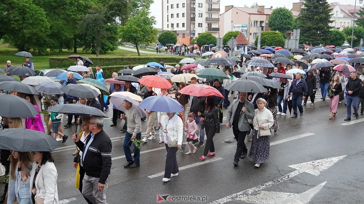 Procesja Bożego Ciała w kościele farnym [04.06.2026] - zdjęcie #11 - eOstroleka.pl