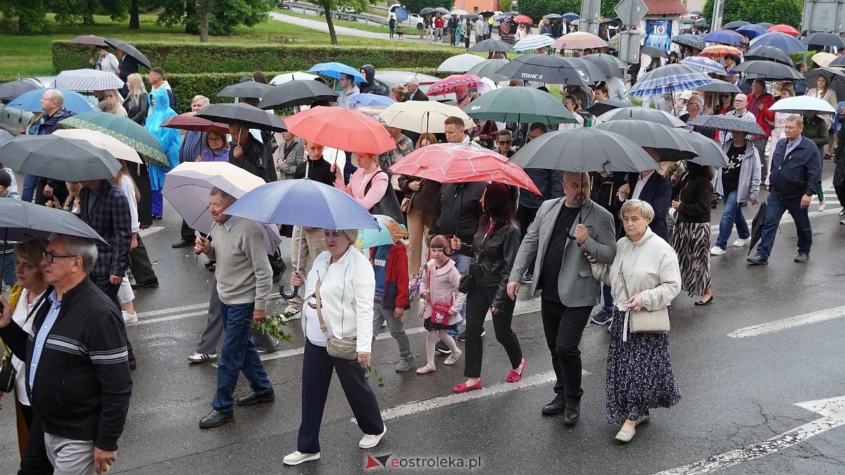 Procesja Bożego Ciała w kościele farnym [04.06.2026] - zdjęcie #9 - eOstroleka.pl