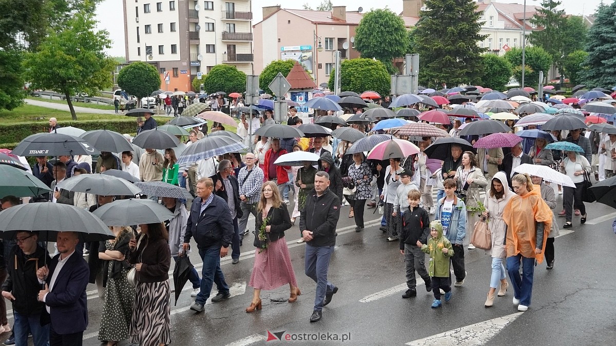 Procesja Bożego Ciała w kościele farnym [04.06.2026] - zdjęcie #7 - eOstroleka.pl
