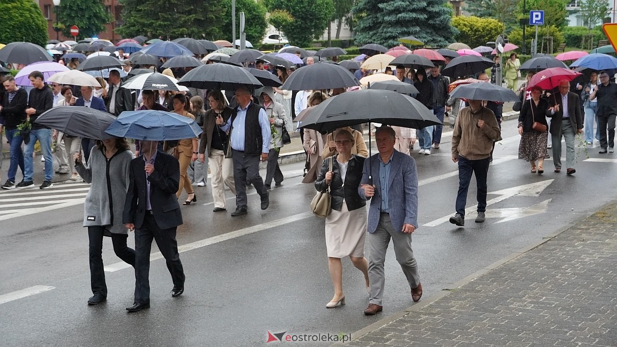 Procesja Bożego Ciała w kościele farnym [04.06.2026] - zdjęcie #2 - eOstroleka.pl