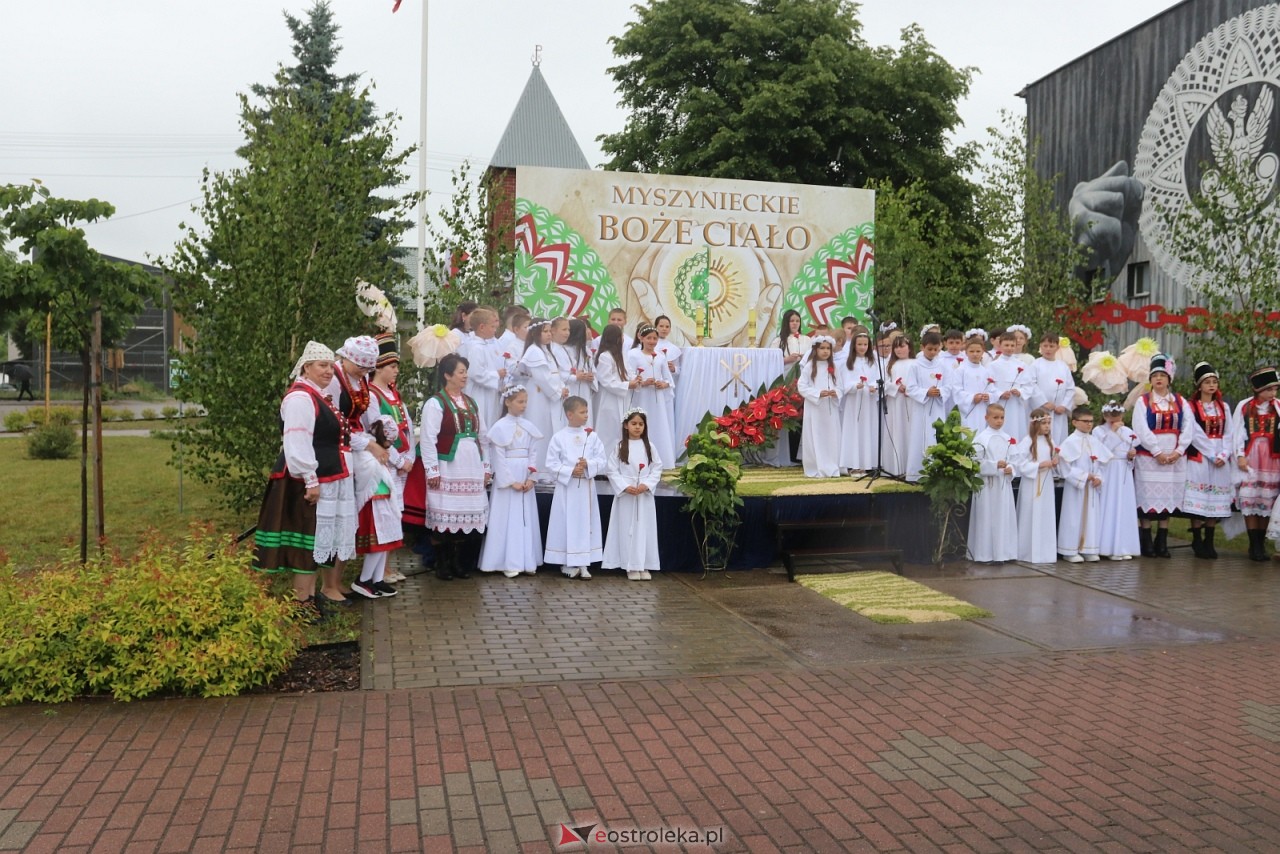 Boże Ciało 2026 w Myszyńcu [4.06.2026] - zdjęcie #235 - eOstroleka.pl