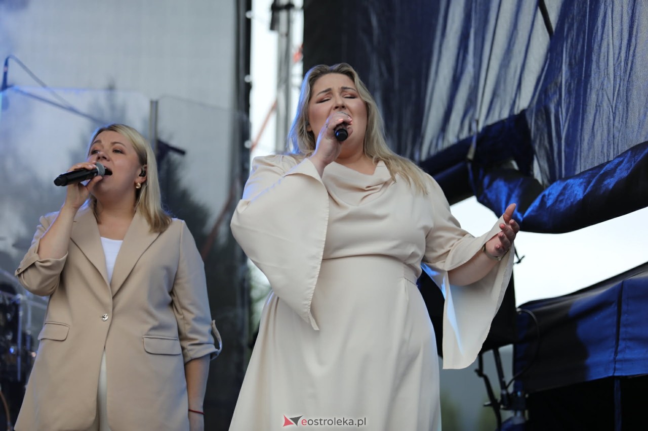 Zjednoczeni dla Miłości - Koncert Uwielbienia w Ostrołęce [04.06.2026] - zdjęcie #154 - eOstroleka.pl
