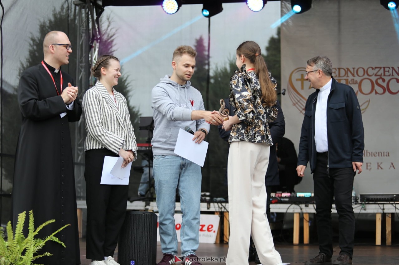 Zjednoczeni dla Miłości - Koncert Uwielbienia w Ostrołęce [04.06.2026] - zdjęcie #120 - eOstroleka.pl