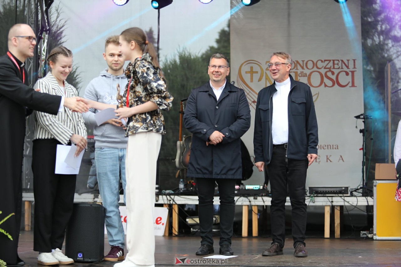 Zjednoczeni dla Miłości - Koncert Uwielbienia w Ostrołęce [04.06.2026] - zdjęcie #114 - eOstroleka.pl