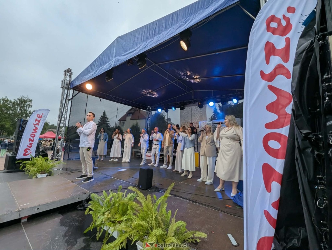 Zjednoczeni dla Miłości - Koncert Uwielbienia w Ostrołęce [04.06.2026] - zdjęcie #103 - eOstroleka.pl