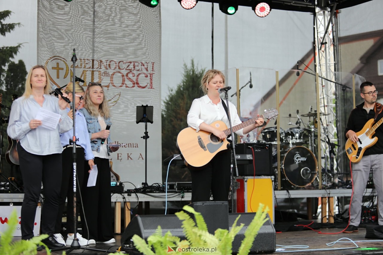 Zjednoczeni dla Miłości - Koncert Uwielbienia w Ostrołęce [04.06.2026] - zdjęcie #100 - eOstroleka.pl