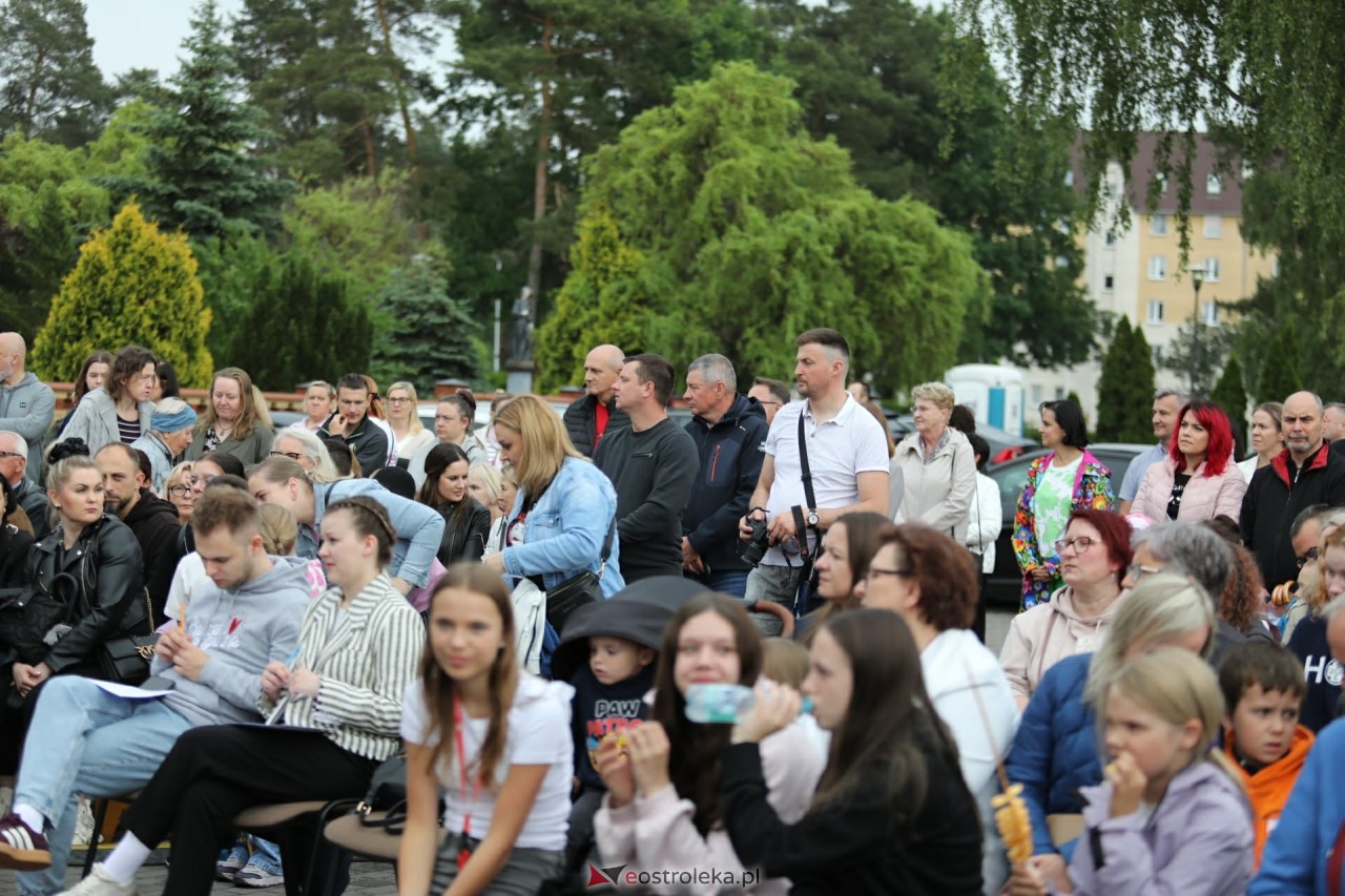 Zjednoczeni dla Miłości - Koncert Uwielbienia w Ostrołęce [04.06.2026] - zdjęcie #82 - eOstroleka.pl