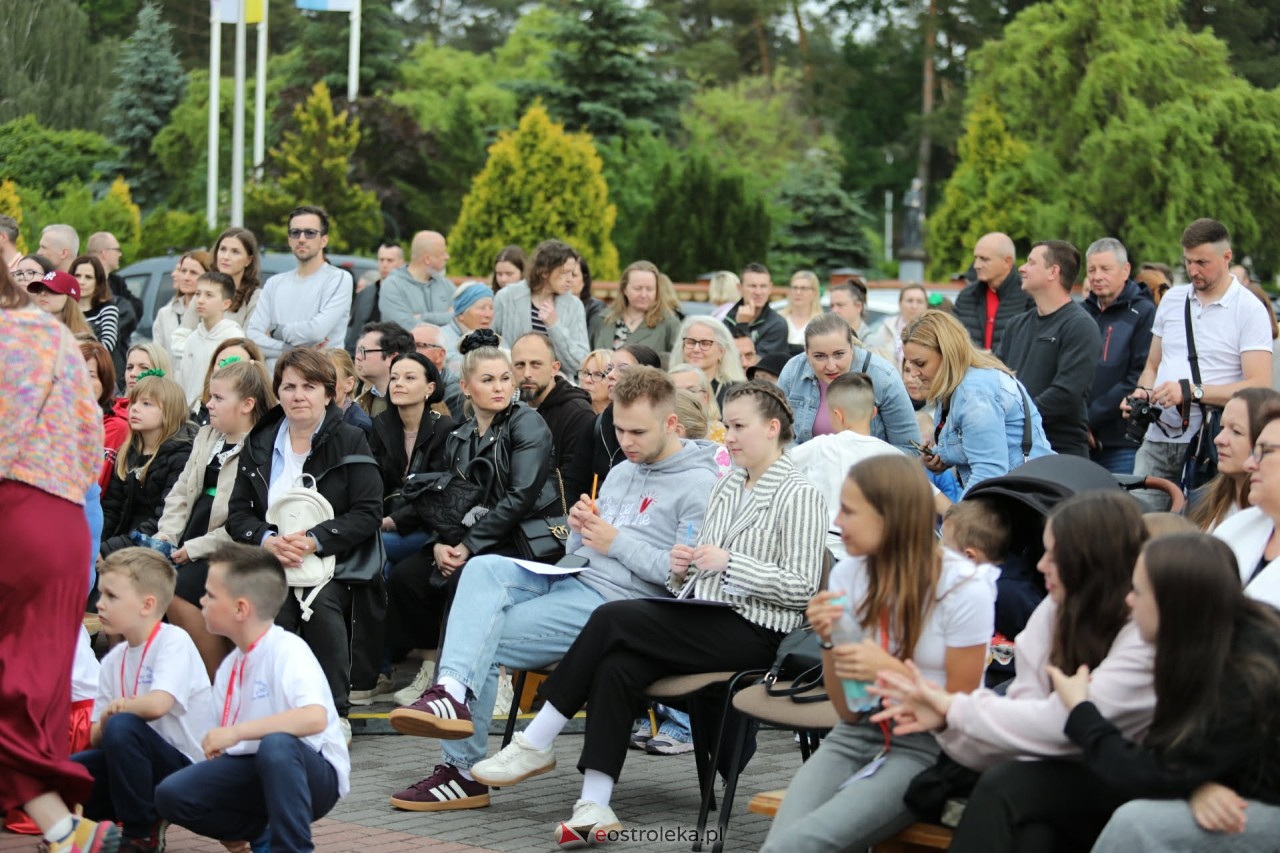 Zjednoczeni dla Miłości - Koncert Uwielbienia w Ostrołęce [04.06.2026] - zdjęcie #72 - eOstroleka.pl
