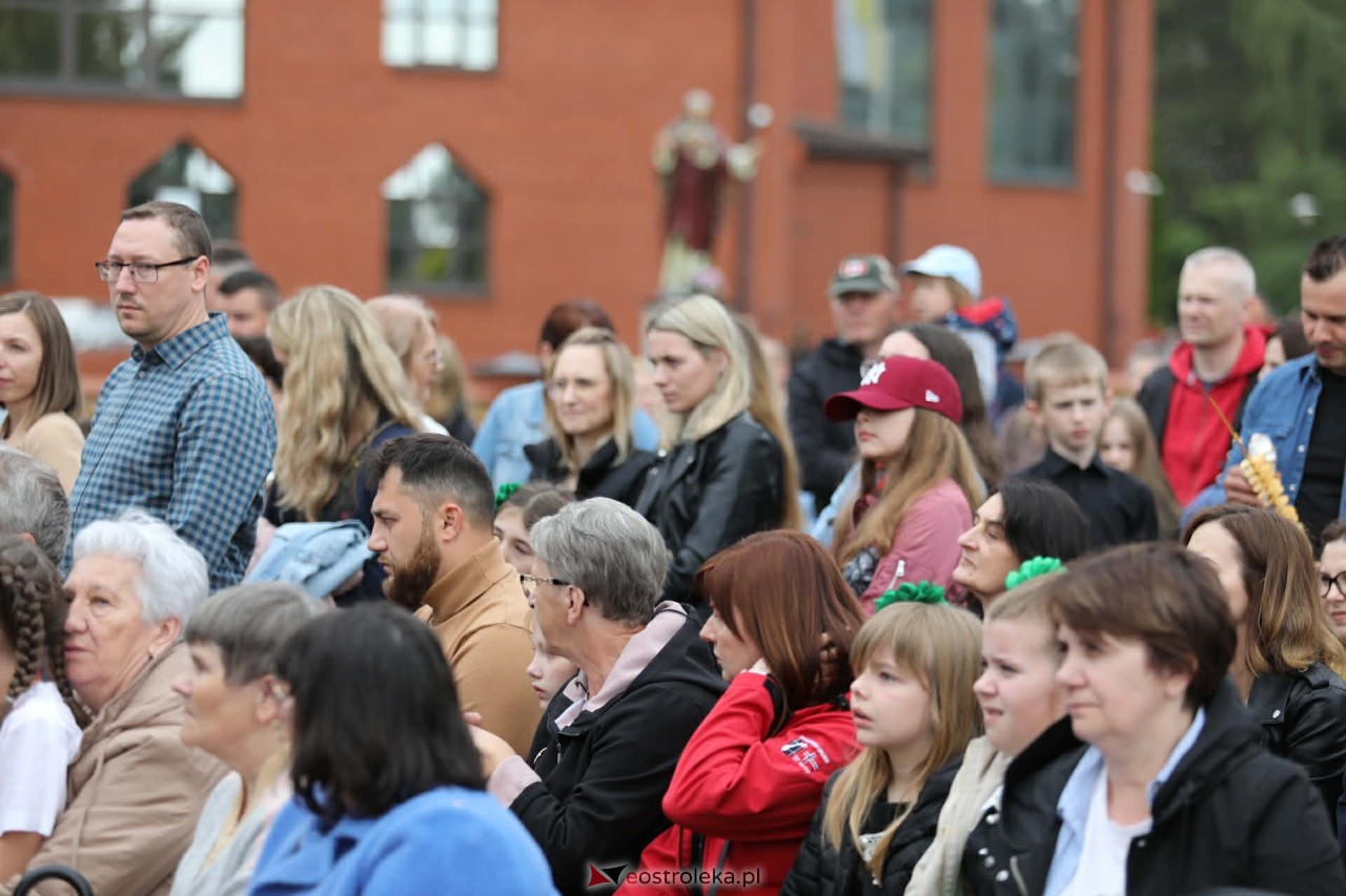Zjednoczeni dla Miłości - Koncert Uwielbienia w Ostrołęce [04.06.2026] - zdjęcie #60 - eOstroleka.pl