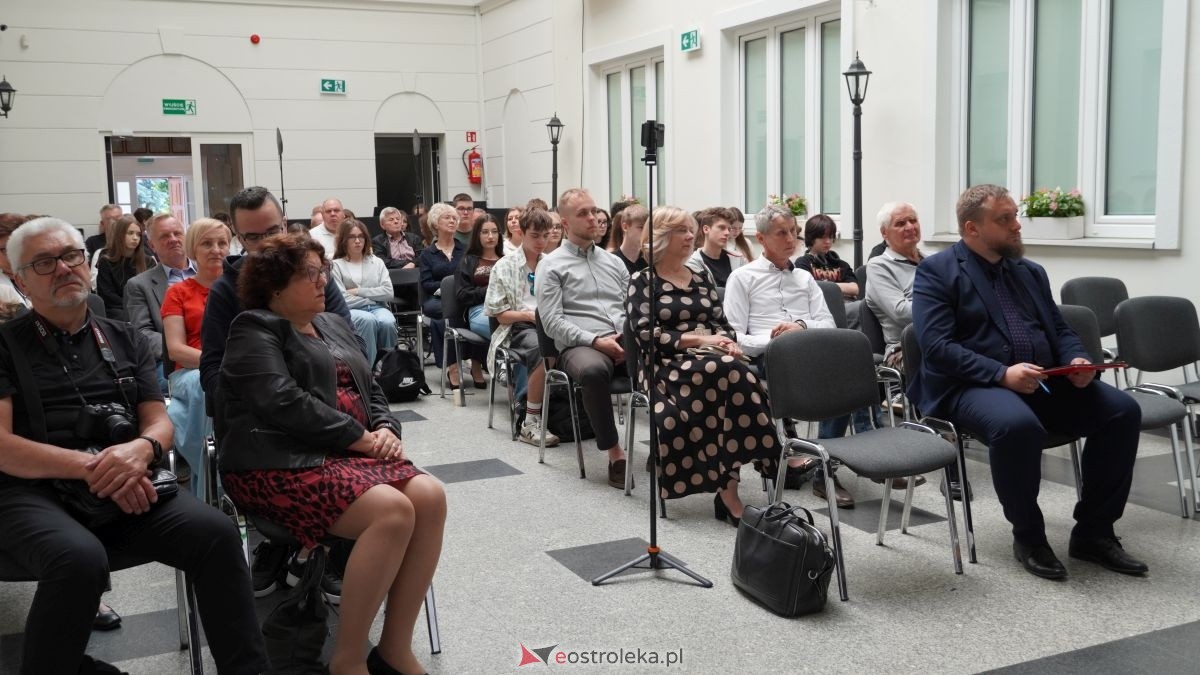 Konferencja pn. 500-lecie inkorporacji Mazowsza do Królestwa Polskiego. Skutki. Dziedzictwo. Pamięć [08.06.2026] - zdjęcie #23 - eOstroleka.pl