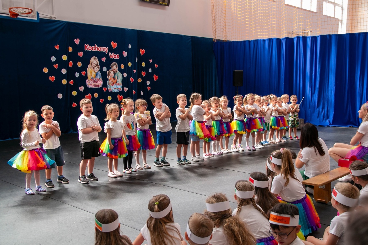 Dzień Rodziny w Szkole Podstawowej w Lipnikach [08.06.2026] - zdjęcie #22 - eOstroleka.pl