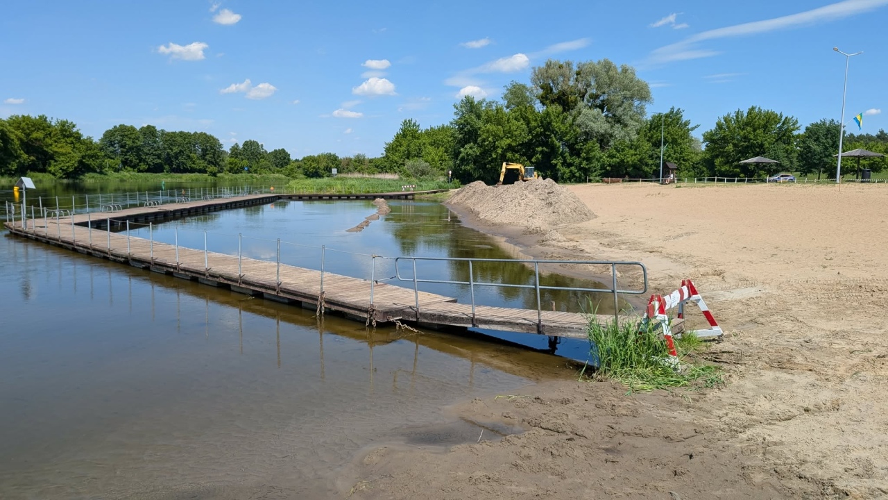 Miejskie kąpielisko nad Narwią przygotowuje się na nowy sezon [09.06.2026] - zdjęcie #10 - eOstroleka.pl