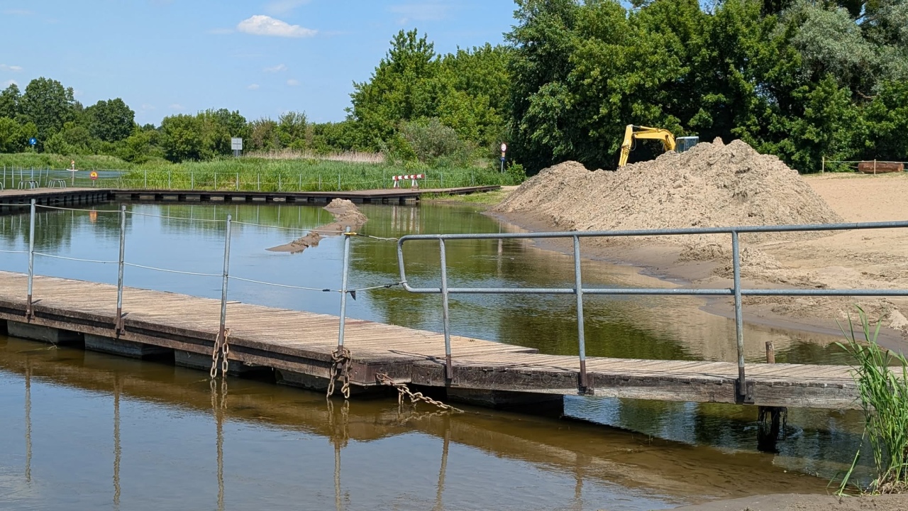 Miejskie kąpielisko nad Narwią przygotowuje się na nowy sezon [09.06.2026] - zdjęcie #4 - eOstroleka.pl