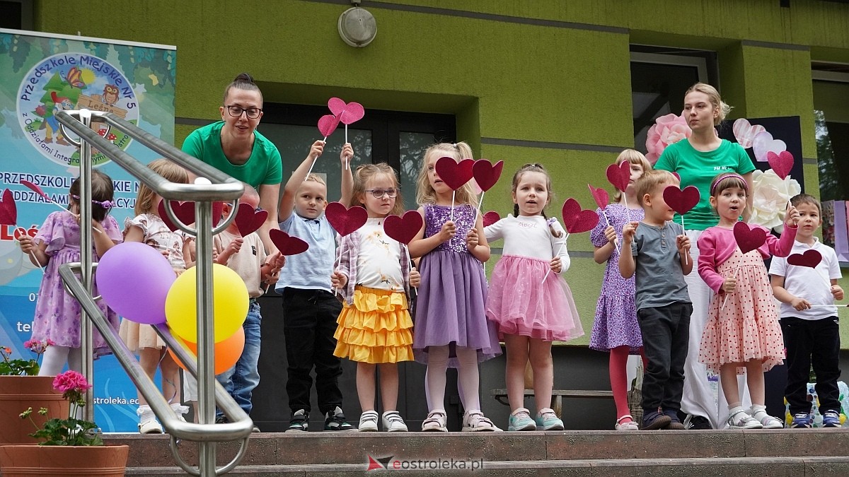 Dzień Rodziny w Przedszkolu Miejskim nr 5 Leśna Kraina [10.06.2026] - zdjęcie #39 - eOstroleka.pl