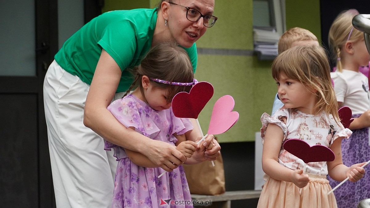 Dzień Rodziny w Przedszkolu Miejskim nr 5 Leśna Kraina [10.06.2026] - zdjęcie #35 - eOstroleka.pl