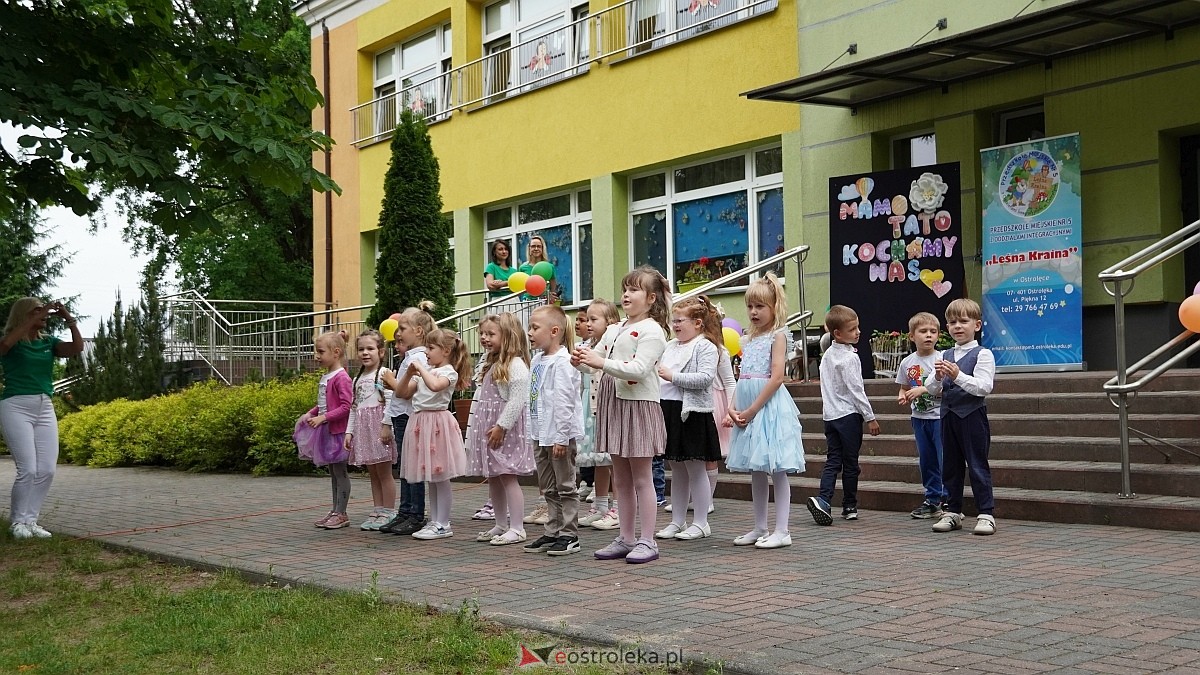 Dzień Rodziny w Przedszkolu Miejskim nr 5 Leśna Kraina [10.06.2026] - zdjęcie #24 - eOstroleka.pl