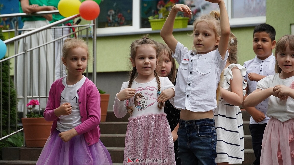 Dzień Rodziny w Przedszkolu Miejskim nr 5 Leśna Kraina [10.06.2026] - zdjęcie #16 - eOstroleka.pl