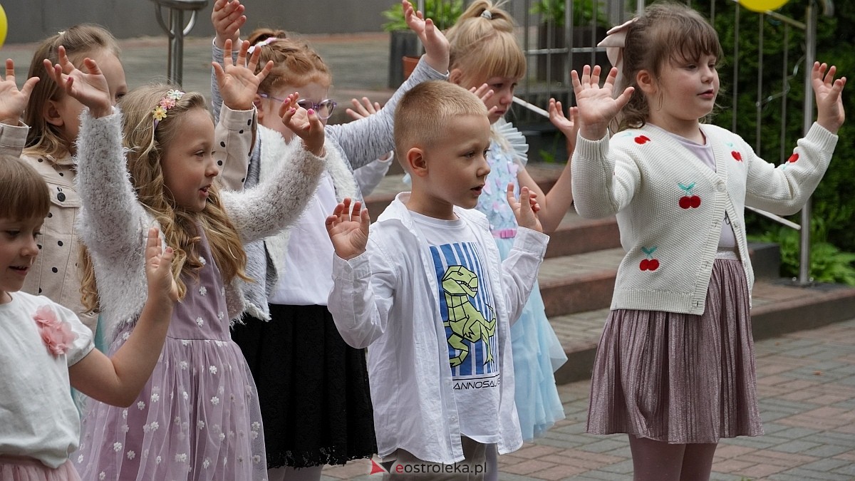Dzień Rodziny w Przedszkolu Miejskim nr 5 Leśna Kraina [10.06.2026] - zdjęcie #11 - eOstroleka.pl