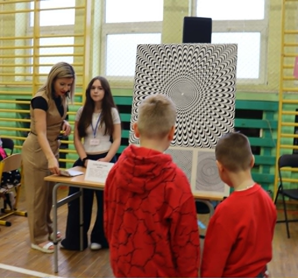 VI Festiwal Młodego Odkrywcy w SP nr 2 [2.06.2026] - zdjęcie #9 - eOstroleka.pl