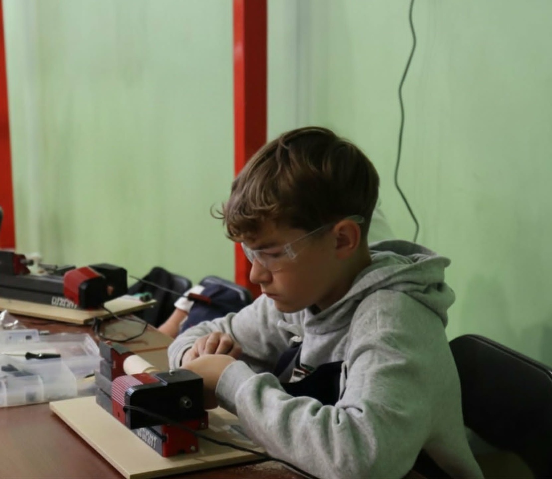 VI Festiwal Młodego Odkrywcy w SP nr 2 [2.06.2026] - zdjęcie #7 - eOstroleka.pl