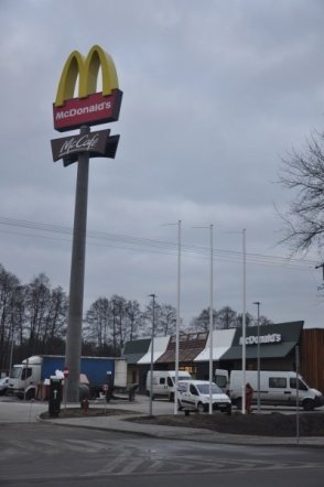W sobotę otwarcie restauracji McDonalds w Ostrołęce [12.XII.2011] - zdjęcie #3 - eOstroleka.pl