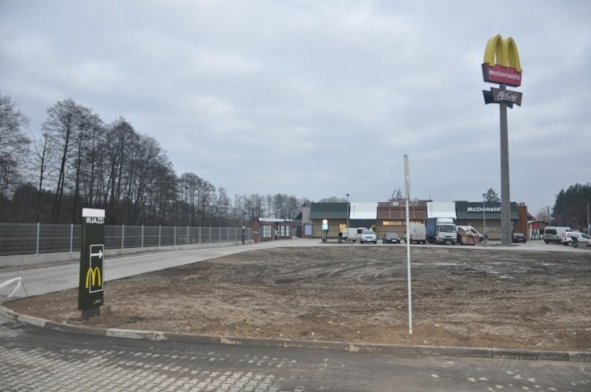 W sobotę otwarcie restauracji McDonalds w Ostrołęce [12.XII.2011] - zdjęcie #4 - eOstroleka.pl
