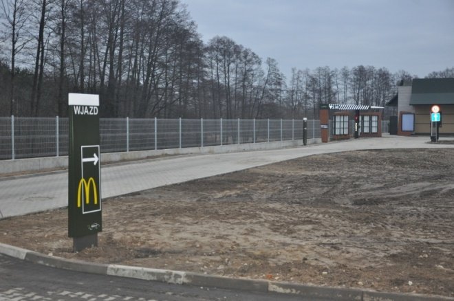 W sobotę otwarcie restauracji McDonalds w Ostrołęce [12.XII.2011] - zdjęcie #3 - eOstroleka.pl