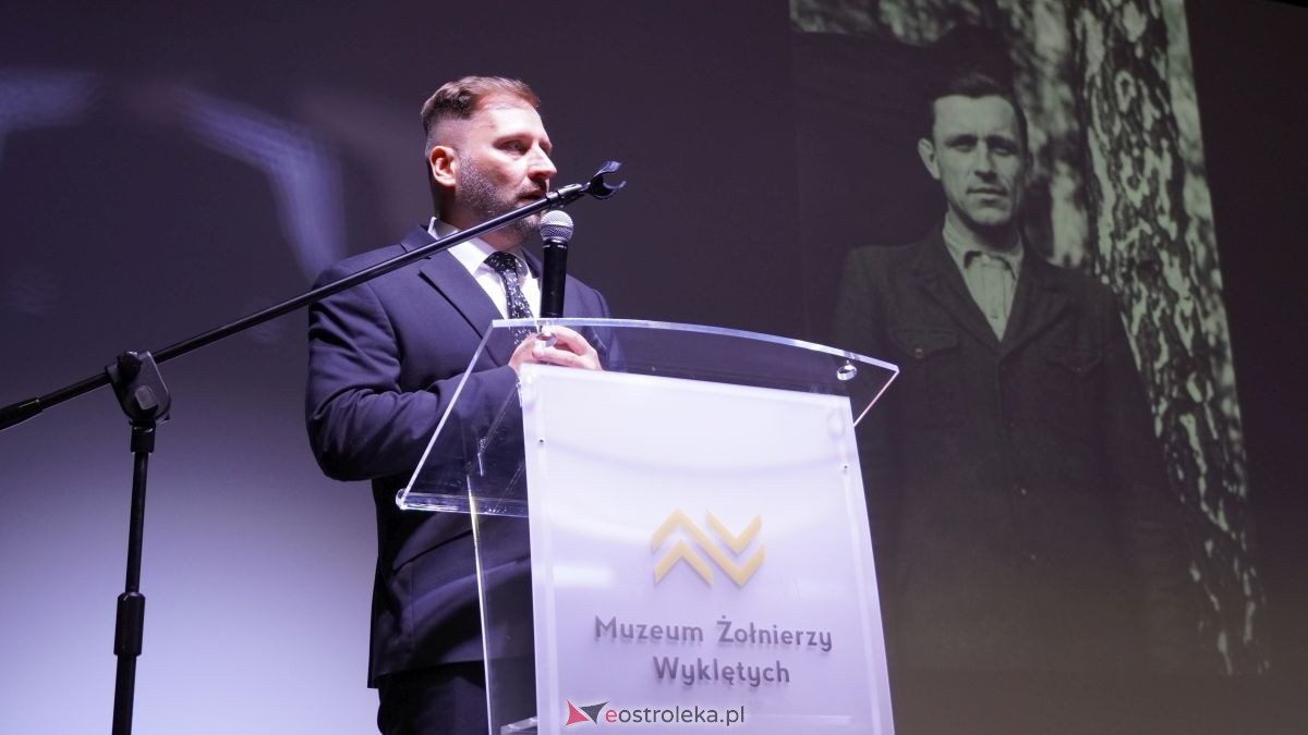 Ogólnopolska Konferencja w Muzeum Żołnierzy Wyklętych. Cenny relikwiarz żołnierza AK przekazany do muzeum [11.06.2026] - zdjęcie #21 - eOstroleka.pl