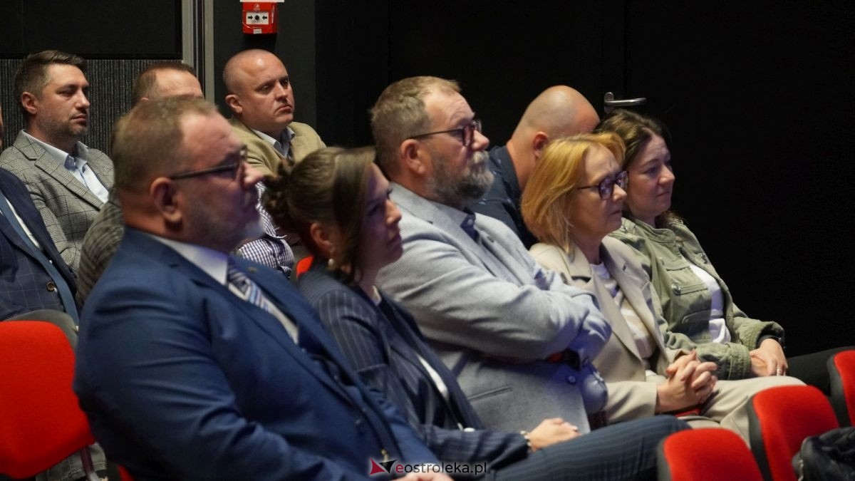 Ogólnopolska Konferencja w Muzeum Żołnierzy Wyklętych. Cenny relikwiarz żołnierza AK przekazany do muzeum [11.06.2026] - zdjęcie #13 - eOstroleka.pl