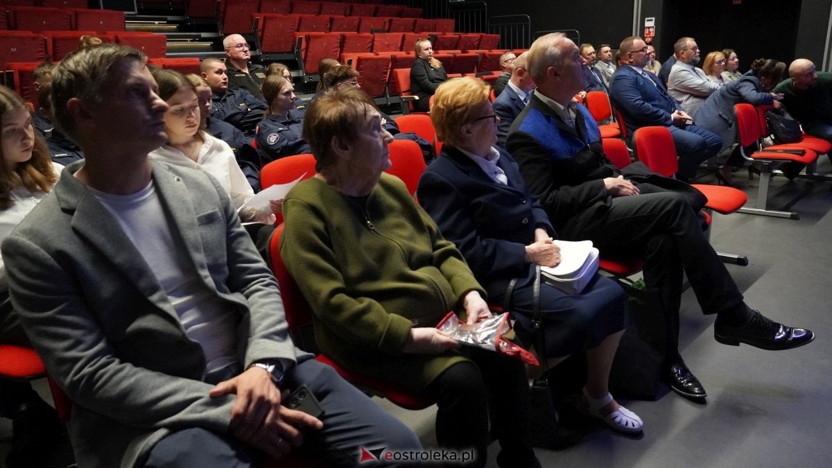 Ogólnopolska Konferencja w Muzeum Żołnierzy Wyklętych. Cenny relikwiarz żołnierza AK przekazany do muzeum [11.06.2026] - zdjęcie #9 - eOstroleka.pl