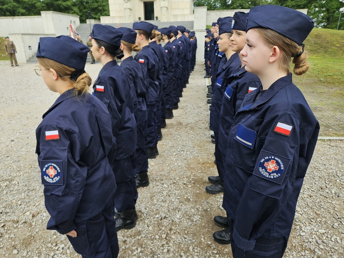Ślubowanie klas mundurowych w Ostrołęce [12.06.2026] - zdjęcie #2 - eOstroleka.pl