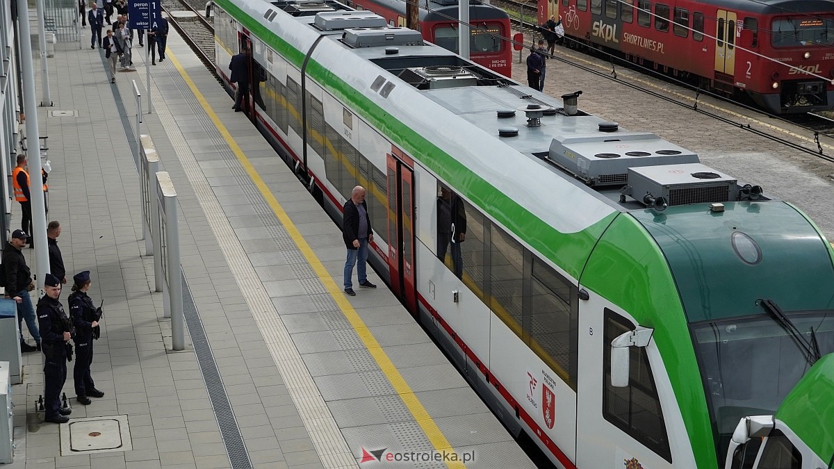 Donald Tusk w Ostrołęce. Inauguracja połączeń kolejowych Ostrołęka Łomża [13.06.2026] - zdjęcie #48 - eOstroleka.pl