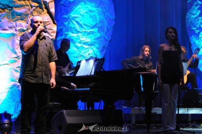 OCK: Obrazy V  ponownie na scenie [12.XII.2011] - zdjęcie #21 - eOstroleka.pl