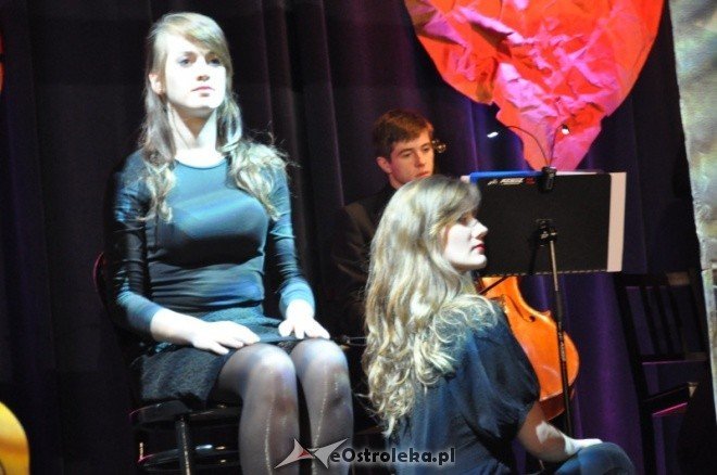OCK: Obrazy V  ponownie na scenie [12.XII.2011] - zdjęcie #5 - eOstroleka.pl