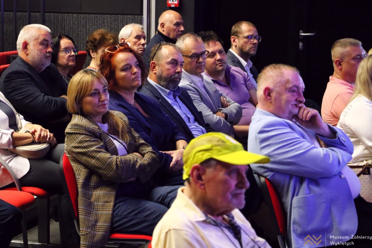 Debata pod hasłem Czego uczy nas historia?” w Muzeum Żołnierzy Wyklętych [15.06.2026] - zdjęcie #28 - eOstroleka.pl