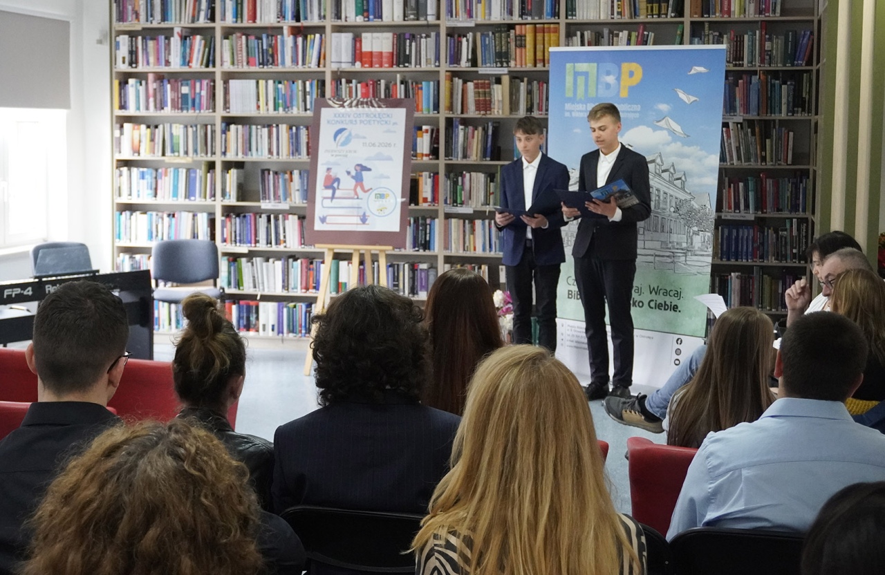 34. Ostrołęcki Konkurs Poetycki „Pierwszy krok w poezję”. Młode talenty nagrodzone [17.06.2026] - zdjęcie #21 - eOstroleka.pl