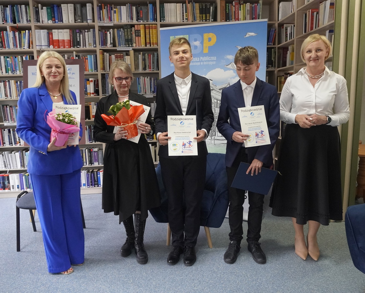 34. Ostrołęcki Konkurs Poetycki „Pierwszy krok w poezję”. Młode talenty nagrodzone [17.06.2026] - zdjęcie #2 - eOstroleka.pl