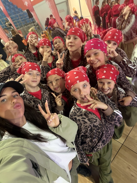 Grad medali dla Bez Wahania Dance Center. Ostrołęccy tancerze podbili Orlen Arenę w Płocku! - zdjęcie #21 - eOstroleka.pl
